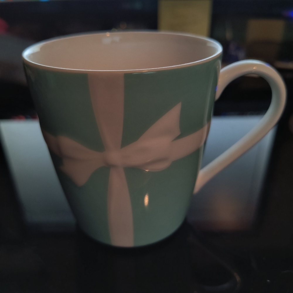 Tiffany Bow Mug